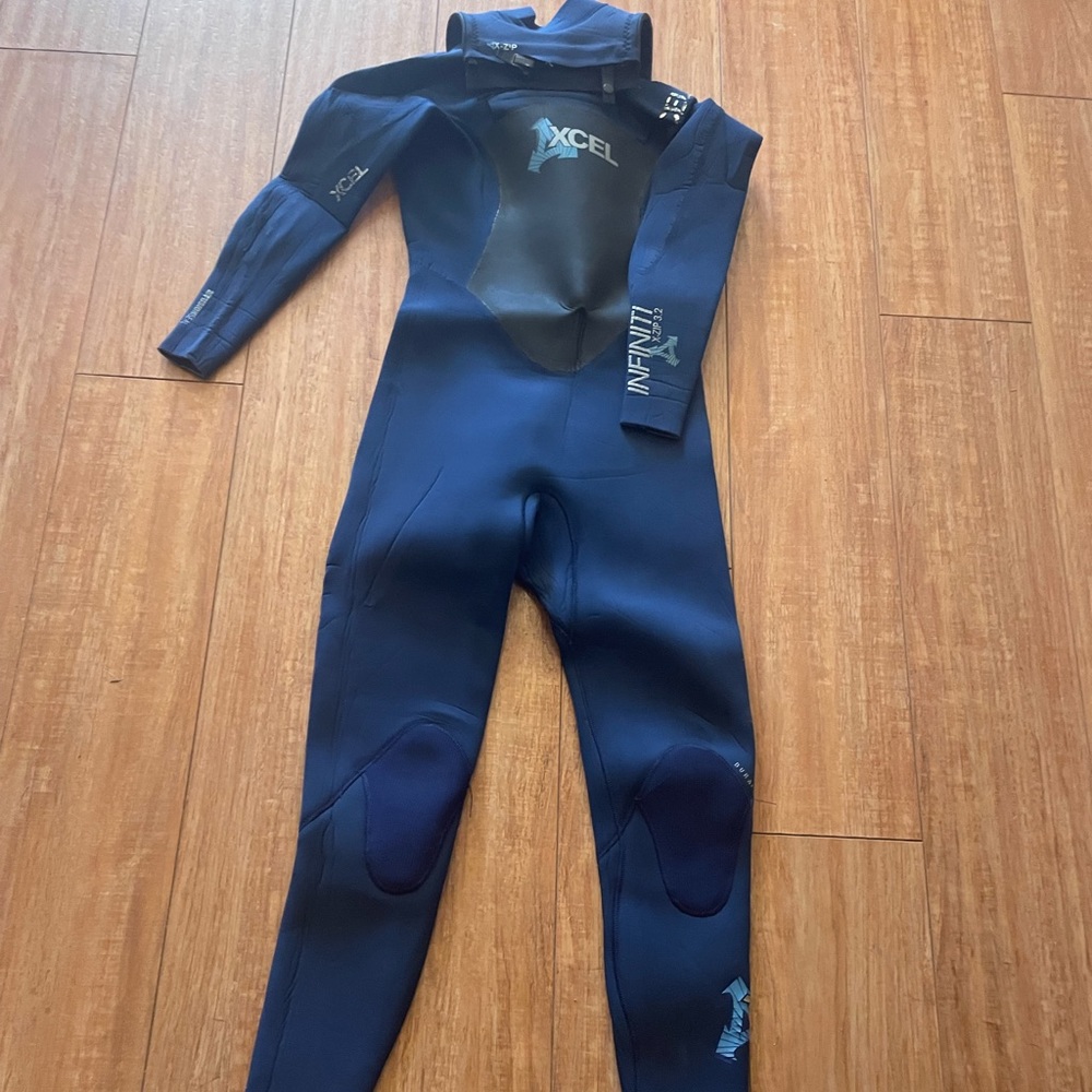 Women’s Xcel 3’2 front zip full suit